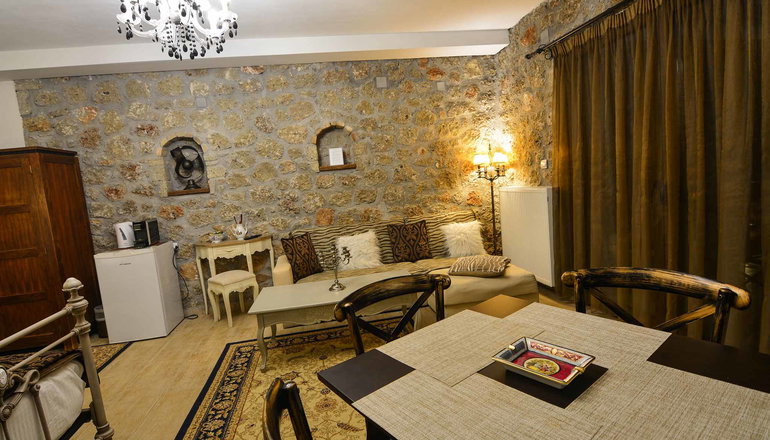 Τρικάλων Μούσες Art Suites - Τρίκαλα Κορινθίας