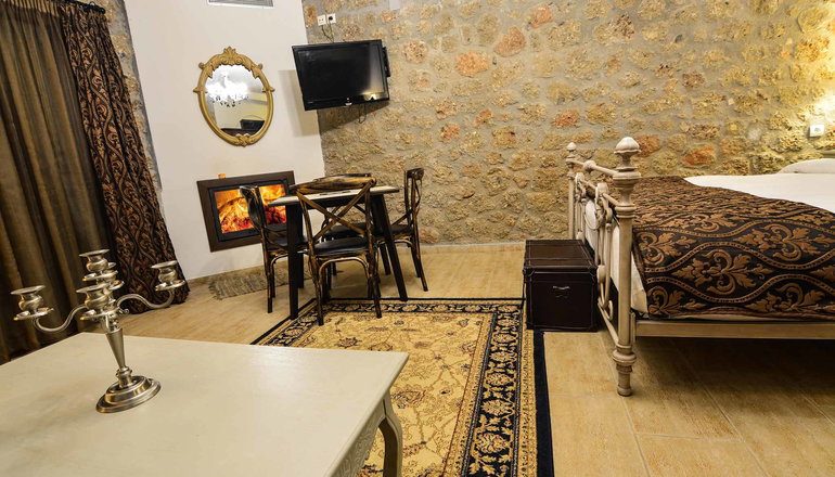 Τρικάλων Μούσες Art Suites - Τρίκαλα Κορινθίας