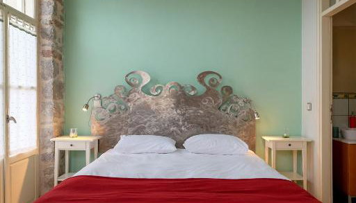 4* Ξενώνας Κυριακή & Αμφίκλεια Suites - Αμφίκλεια, Παρνασσός
