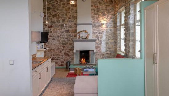 4* Ξενώνας Κυριακή & Αμφίκλεια Suites - Αμφίκλεια, Παρνασσός