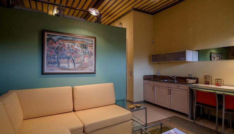 4* Ξενώνας Κυριακή & Αμφίκλεια Suites - Αμφίκλεια, Παρνασσός