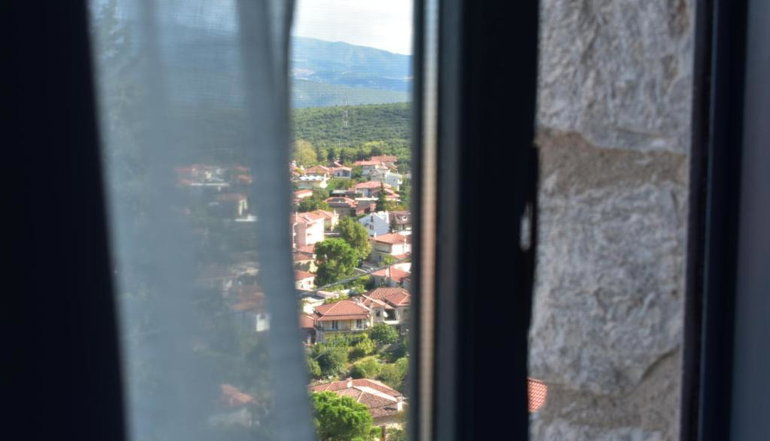 4* Ξενώνας Κυριακή & Αμφίκλεια Suites - Αμφίκλεια, Παρνασσός
