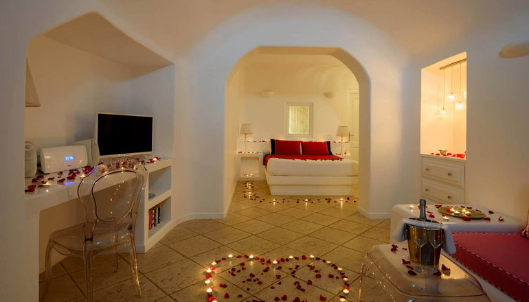 Above Blue Suites - Ημεροβίγλι, Σαντορίνη