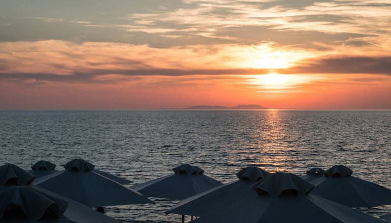 4* Acharavi Beach Hotel