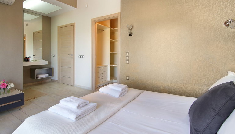 Adam & Eve Villas by Bill & John Apartments Athens