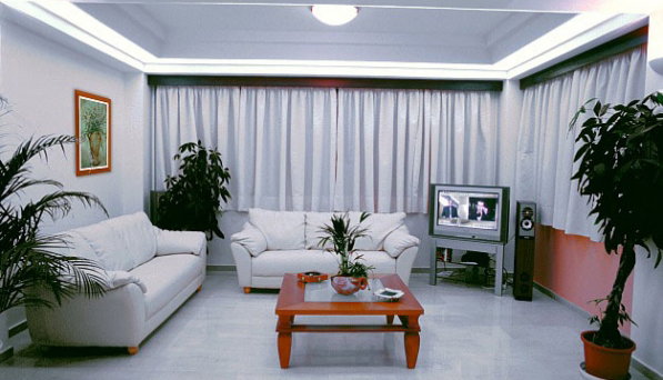 Adonis Hotel & Apartments