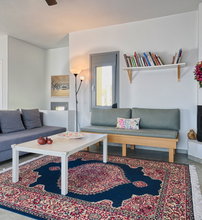 Aegina bed and culture