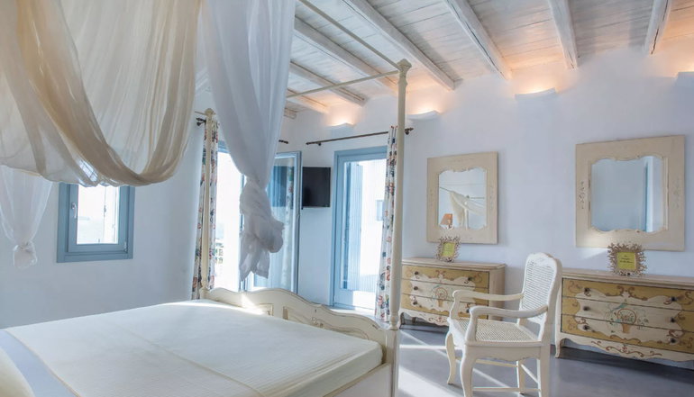 Aelia Paros Villas