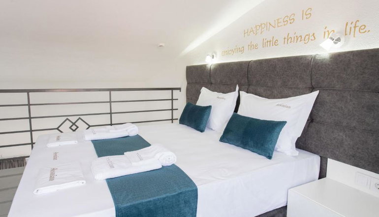 Aeonian Luxury Suites