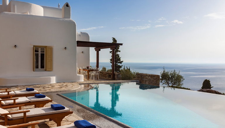 5* AGL Luxury Villas
