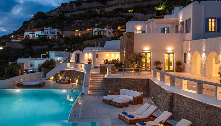5* AGL Luxury Villas