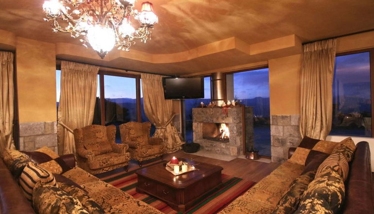 Aiora Luxury Suites