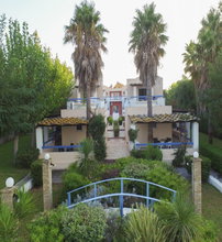 Aithrio Hotel
