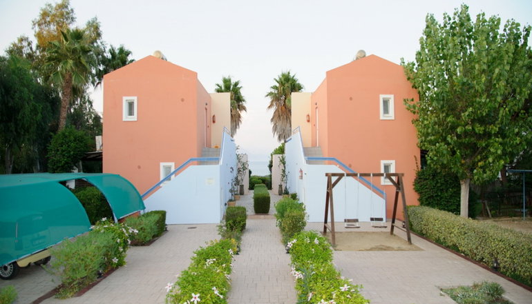 Aithrio Hotel