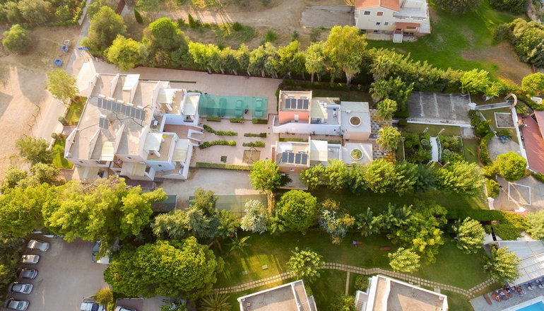 Aithrio Hotel