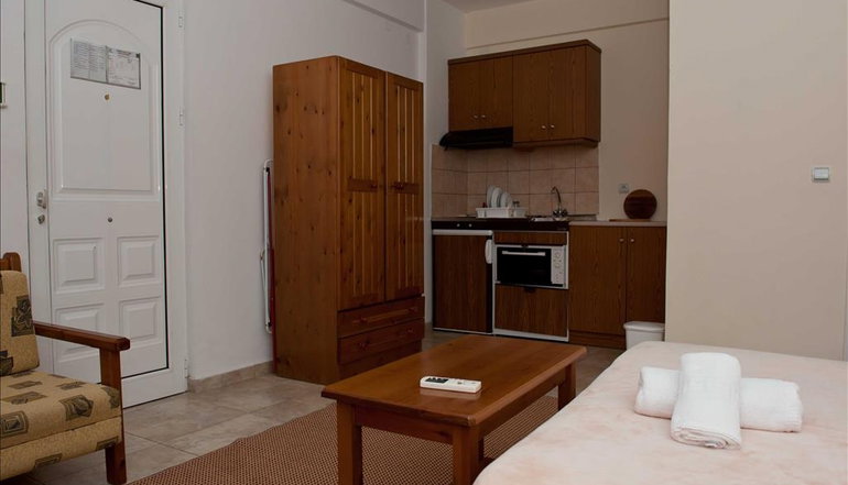 Aithrio Hotel