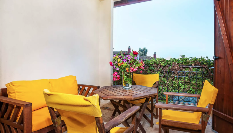 Akritas Ef Zin Villas & Suites