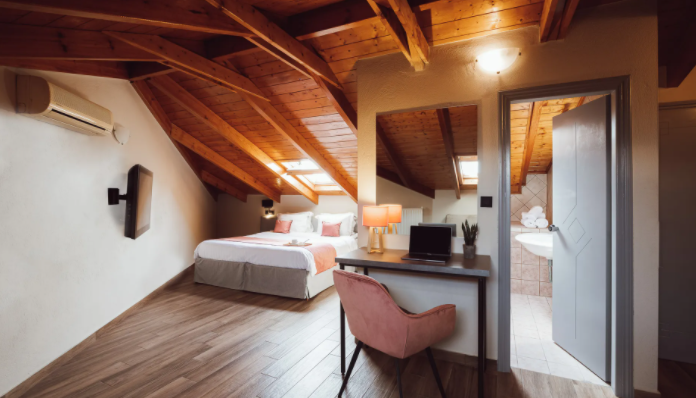 Akti Hotel