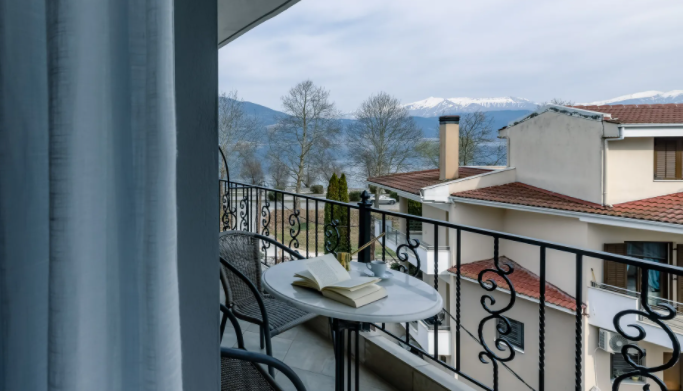 Akti Hotel