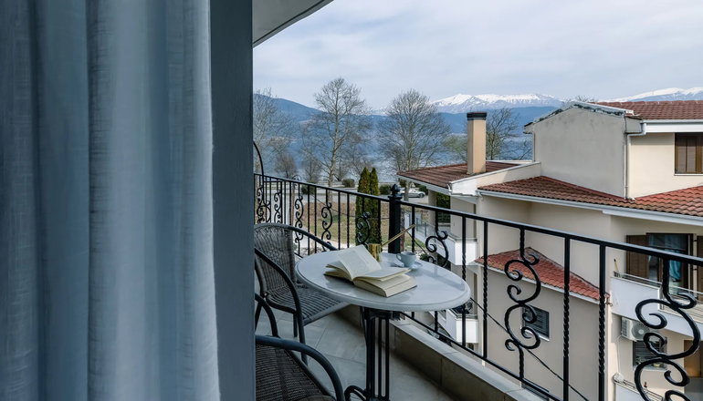 Akti Hotel