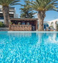 Albatross Hotel