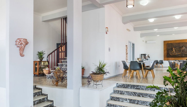 Alexandra Hotel - Μέγας Γιαλός, Σύρος