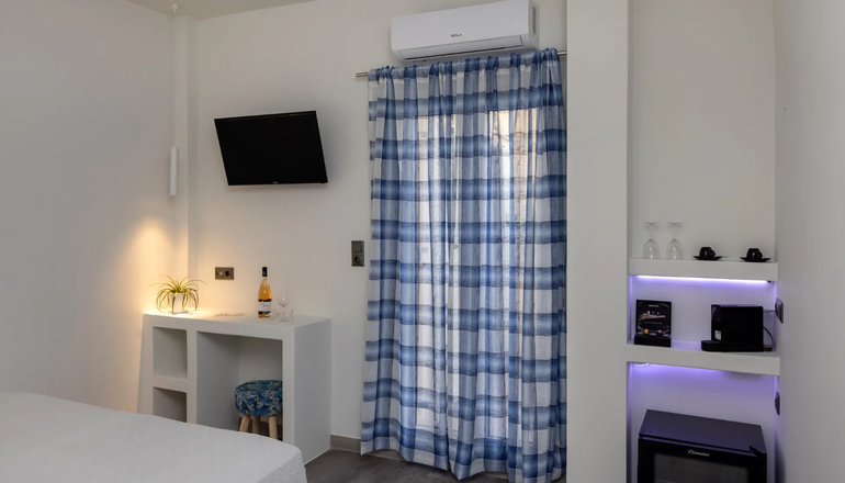 Alexandra Hotel - Μέγας Γιαλός, Σύρος