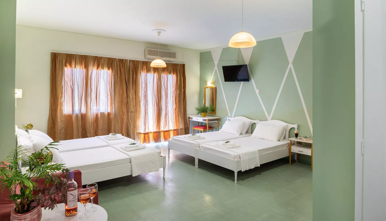 Alexandra Hotel - Μέγας Γιαλός, Σύρος