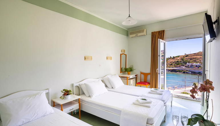 Alexandra Hotel - Μέγας Γιαλός, Σύρος