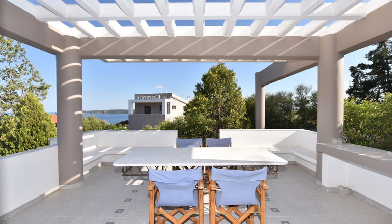 Alexina Sea View Villa