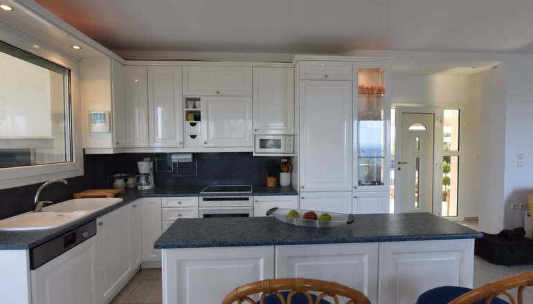 Alexina Sea View Villa