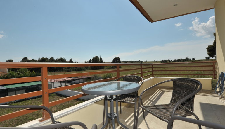 Pery's Maisonette