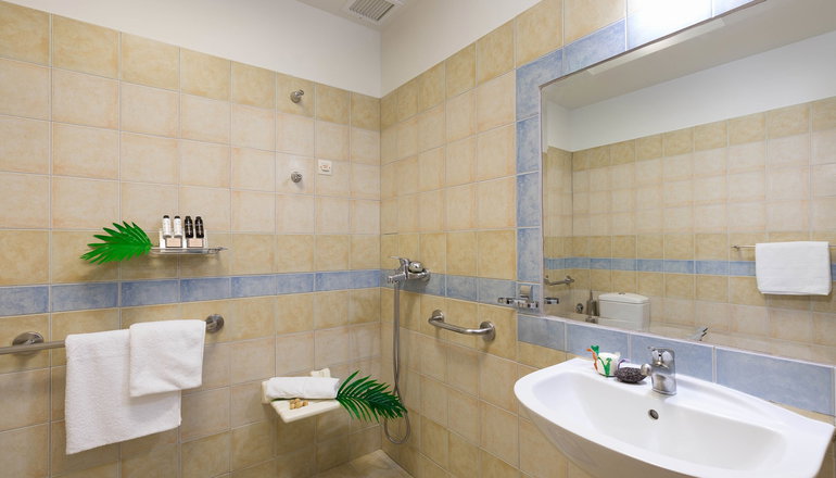 Alianthos Garden Hotel