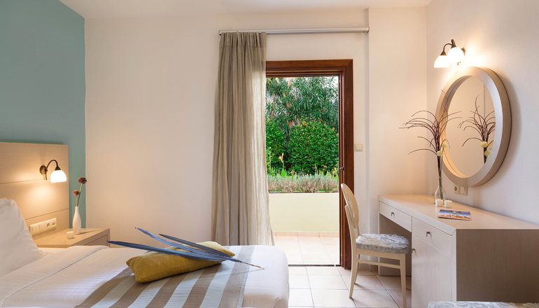 Alianthos Garden Hotel