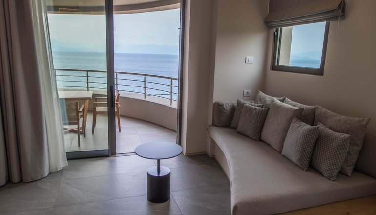 4* Alissachni Seaside Hotel - Μαύρα Λιθάρια, Κόρινθος