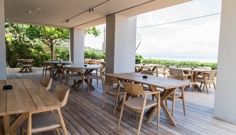 4* Alissachni Seaside Hotel - Μαύρα Λιθάρια, Κόρινθος