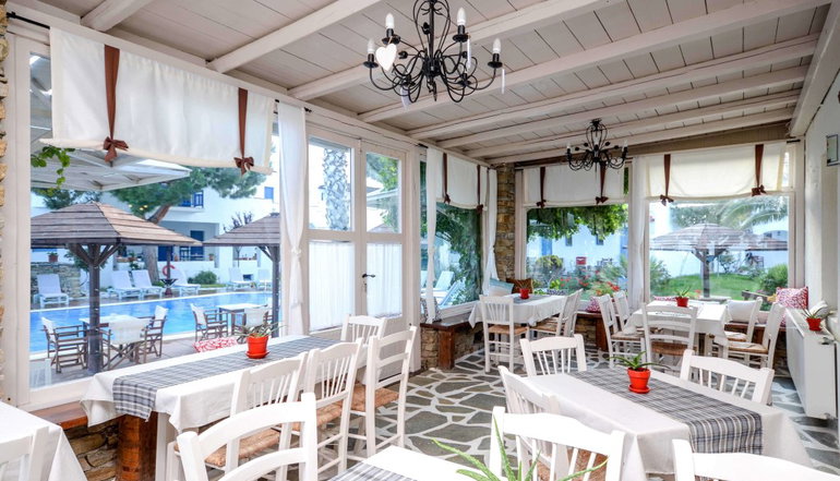 Alkyoni Beach Hotel