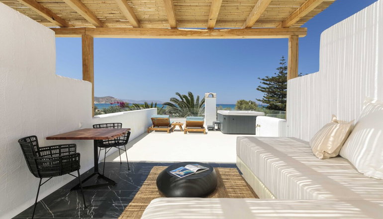 Alkyoni Beach Hotel