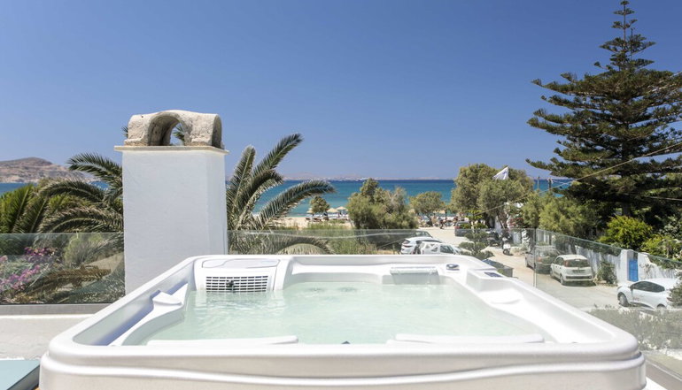 Alkyoni Beach Hotel