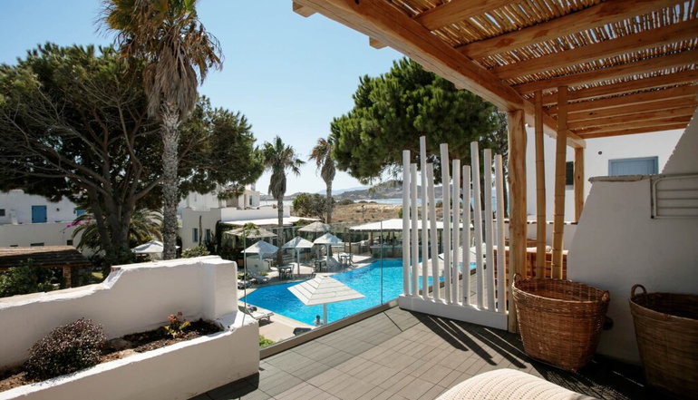 Alkyoni Beach Hotel