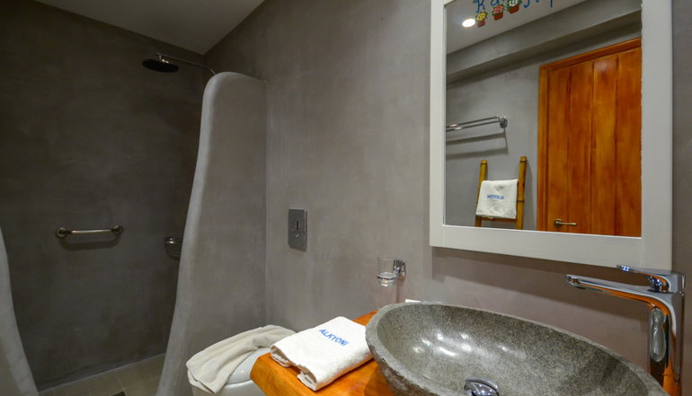 Alkyoni Beach Hotel