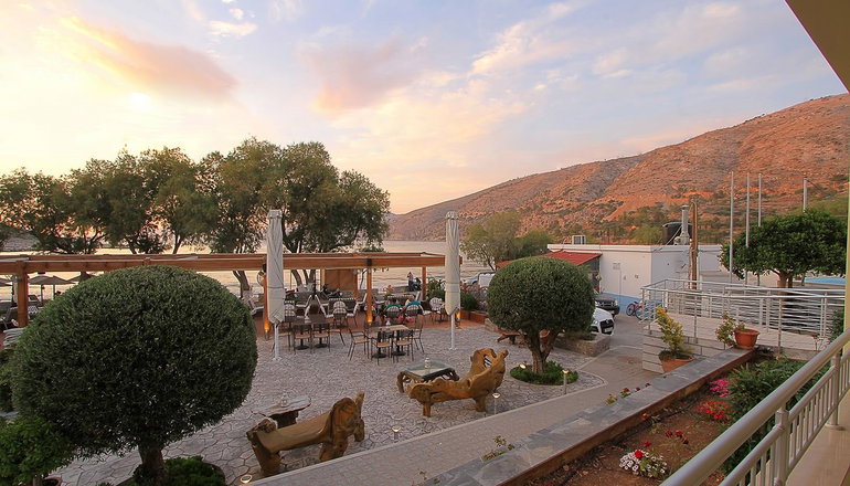 4* Almiriki Chios Rooms & Apartments - Λιθί, Χίος