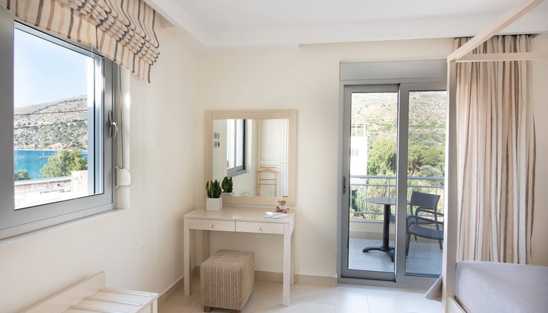 4* Almiriki Chios Rooms & Apartments - Λιθί, Χίος