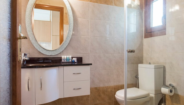 4* Almiriki Chios Rooms & Apartments - Λιθί, Χίος