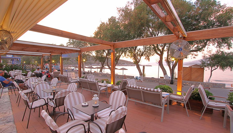 4* Almiriki Chios Rooms & Apartments - Λιθί, Χίος