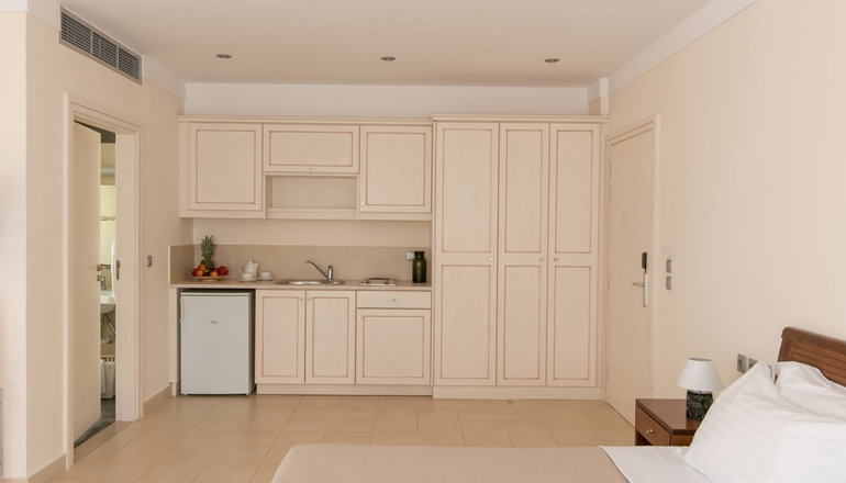 4* Almiriki Chios Rooms & Apartments - Λιθί, Χίος