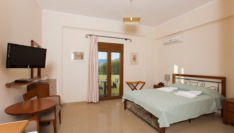4* Almiriki Chios Rooms & Apartments - Λιθί, Χίος