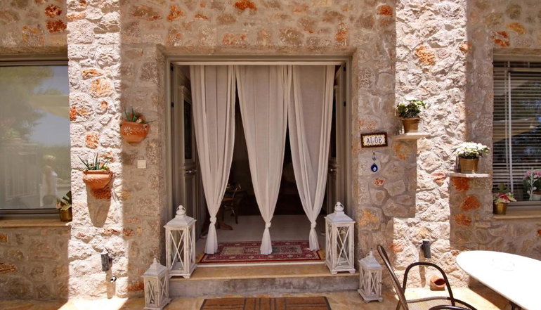 Aloe Luxury Apartments & Suites
