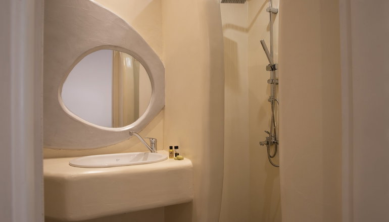 Aloni Hotel - Πίσω Λιβάδι, Πάρος