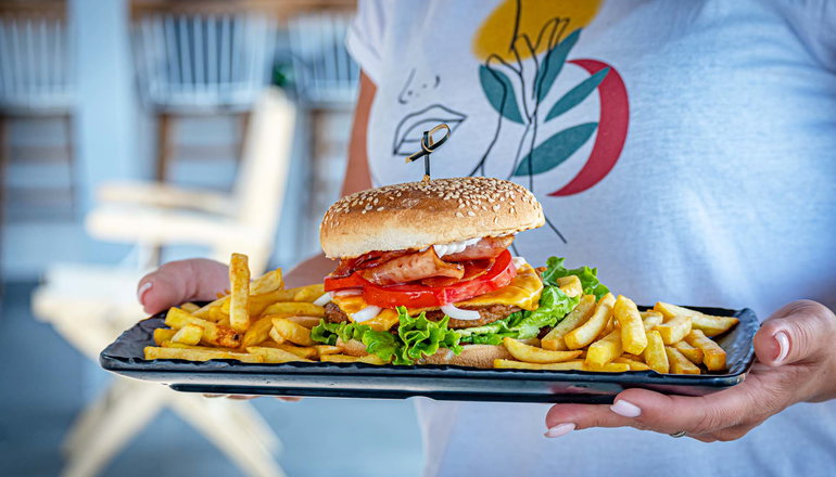Alpha Luxury Suites